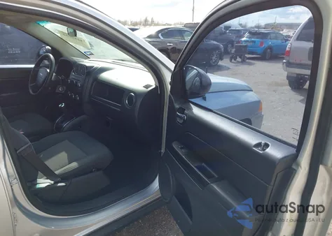 2010 Jeep Compass Sport from USA, damaged, VIN 1J4NT4FB3AD649938